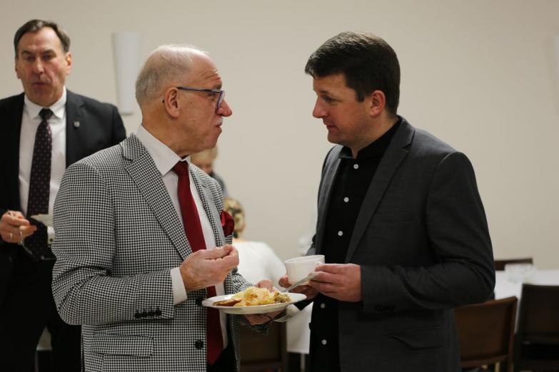 Spotkanie opłatkowe samorządowców i przedsiębiorców i wyróżnienia dla przyjaciół Katolickiego Radia Podlasie