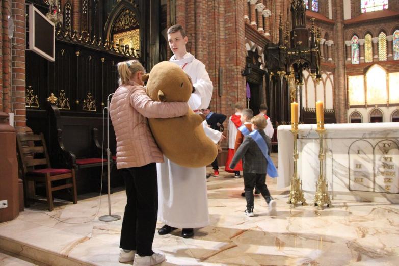 Niedziela Palmowa w siedleckiej katederze - Msza św. dla dzieci