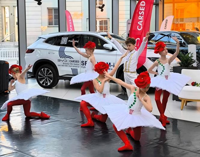 Siedlecka galeria promuje ideę pomocy bliźniemu przed Wielkanocą