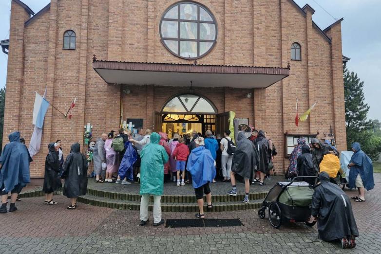 46. PPP: Po burzowej nocy wyruszają w dalszą drogę