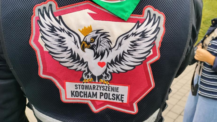 „Kocham Polskę” nie tylko w nazwie. Motocykliści na Rajdzie Ponary–Katyń /AUDIO/